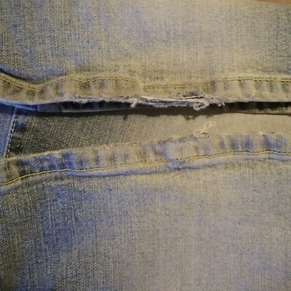 GUESS Solana Jeans - Picture 2 of 5